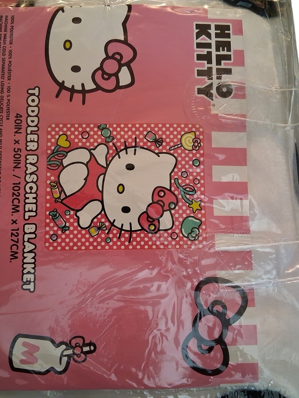Hello Kitty NWT Plush Raschel Throw Blanket Pink White - Picture 5 of 9